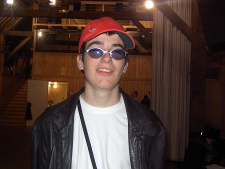 ludo sort de sa t�ci!